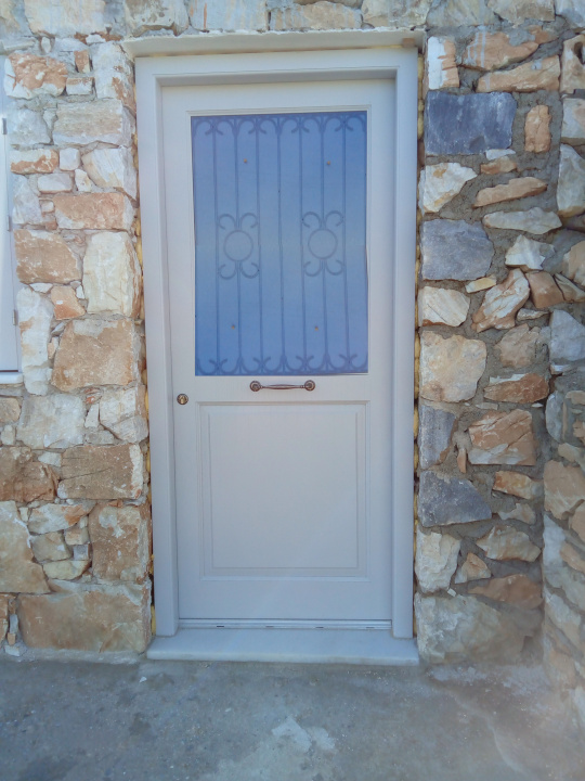 Πόρτα εξωτερική, με ταμπλά